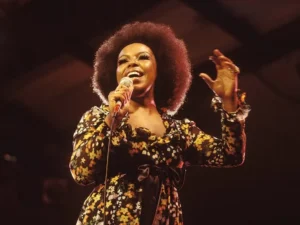 Killing Me Softly With His Song - Fugees